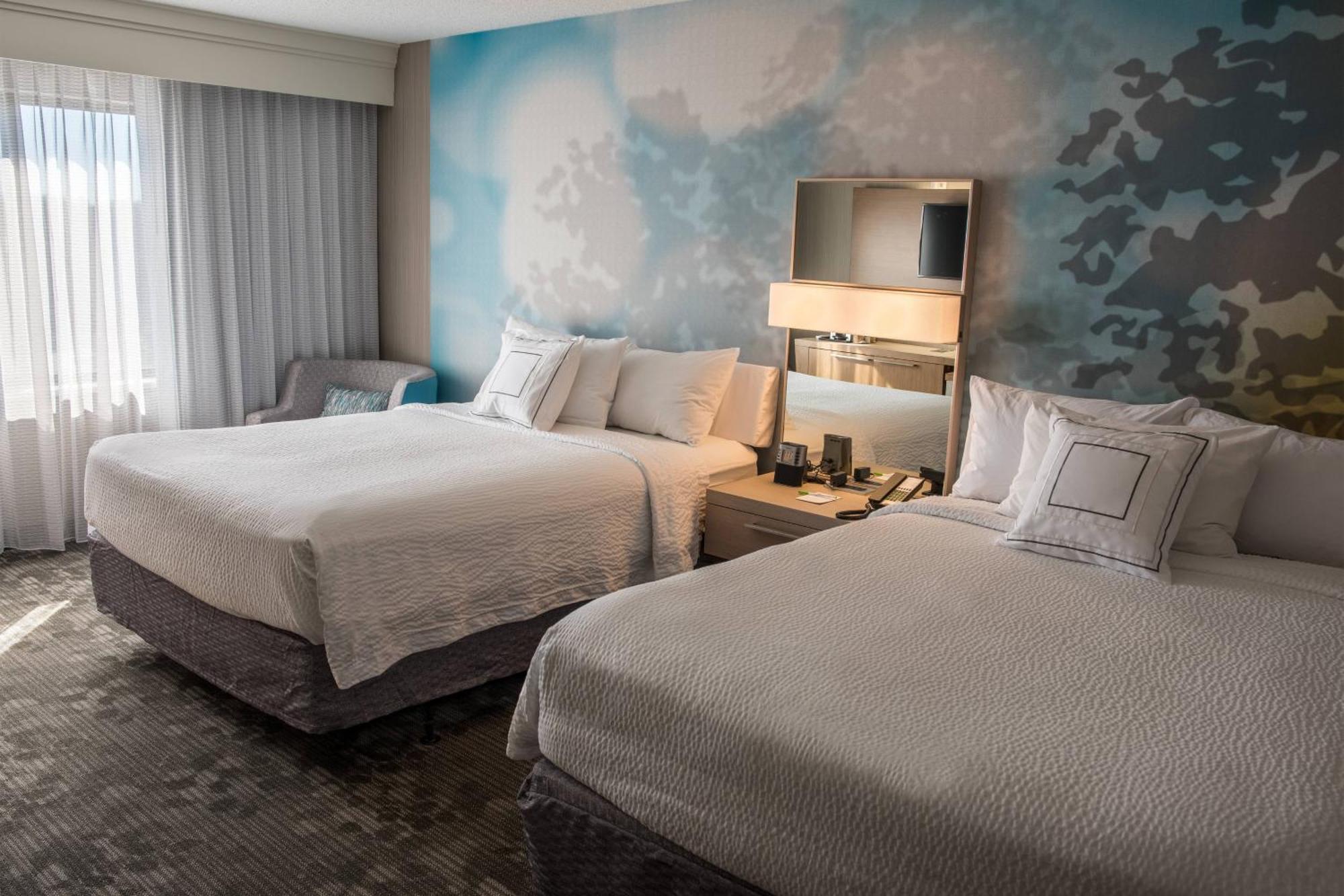 Отель Courtyard By Marriott Норидж Экстерьер фото