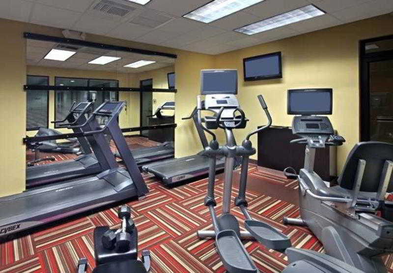 Отель Courtyard By Marriott Норидж Экстерьер фото